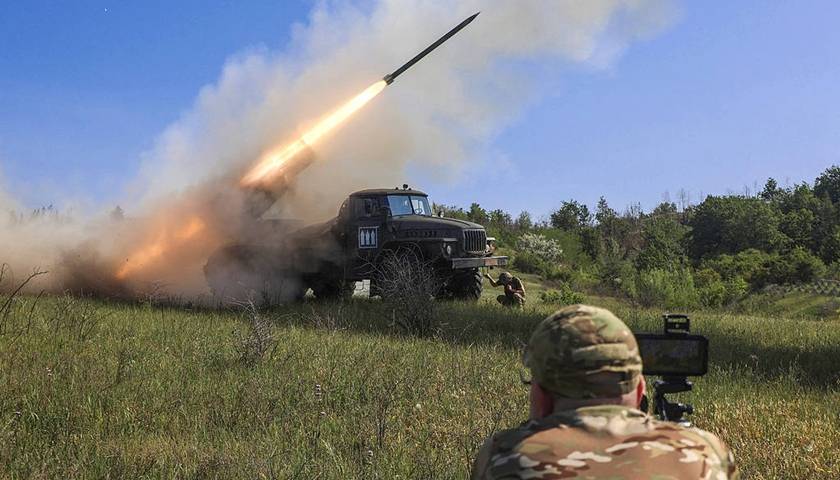 墨尔本骑士 v 欧克莱卡诺
_大转弯墨尔本骑士 v 欧克莱卡诺
,特朗普或首次动用总统授权为乌克兰提供3亿美元军援