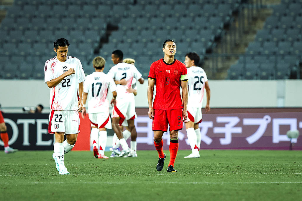 世界杯赛程
_东亚杯-张玉宁失单刀 国足0-2不敌日本遭两连败