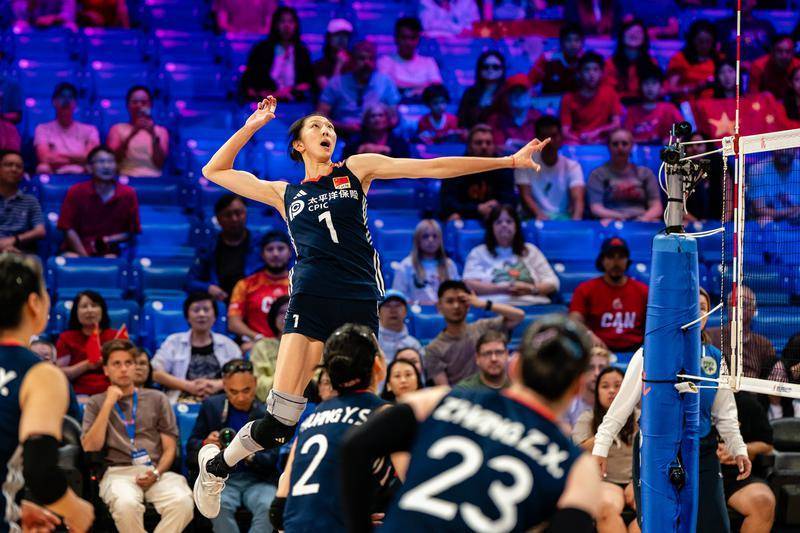 体育皇冠信用网站
_世联赛-女排3-2德国决胜局18-16 庄宇珊狂轰28分冠全场