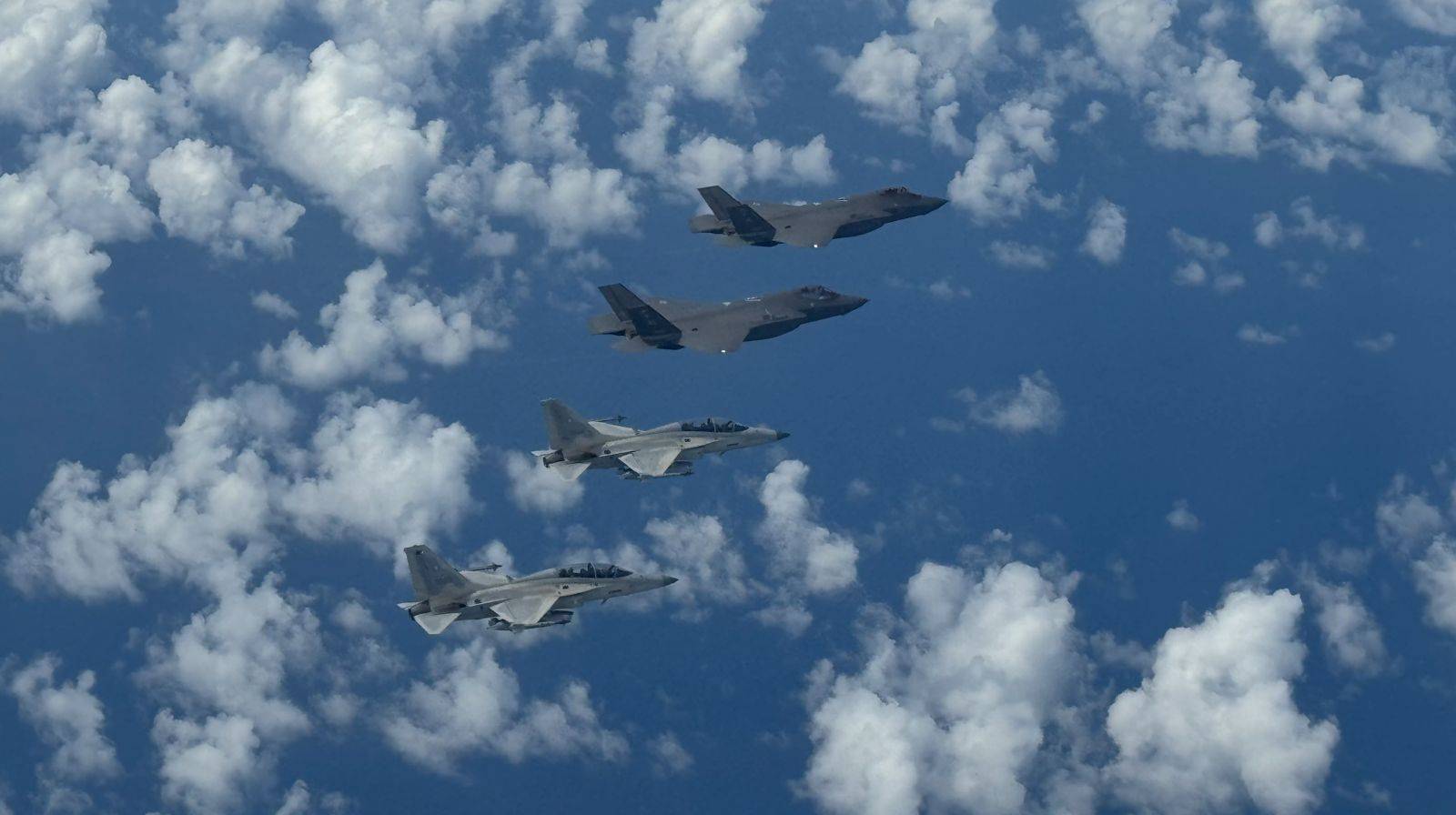 皇冠信用网代理流程_中国侦察船现身南海皇冠信用网代理流程,超级雷达出现,美军F-35隐身战机将无处可藏