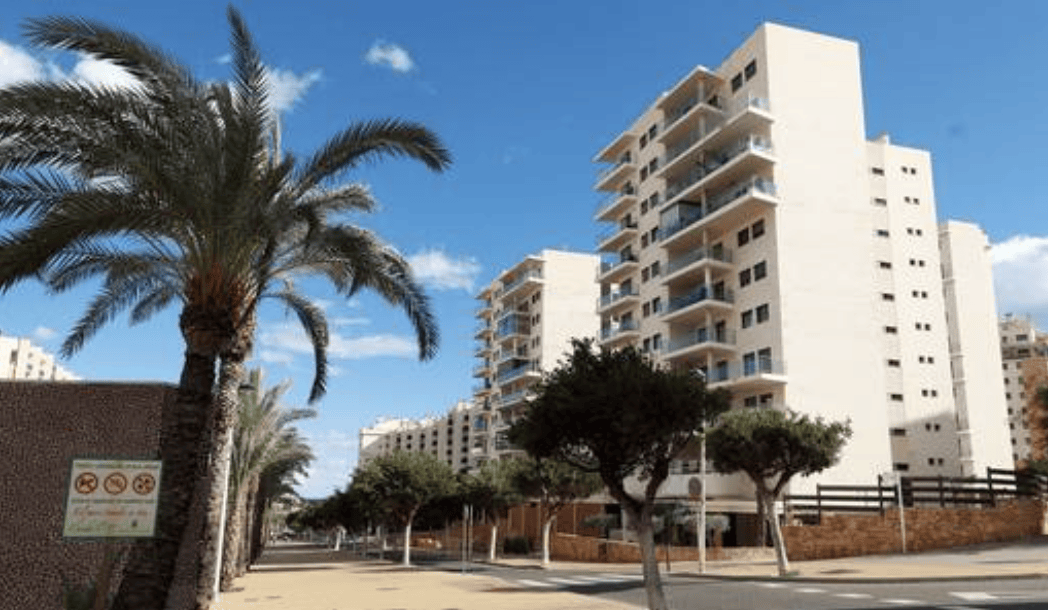 皇冠信用網账号申请_乌克兰前官员在西班牙一公寓泳池溺亡皇冠信用網账号申请,耳朵有出血症状 数月前才购入该房产