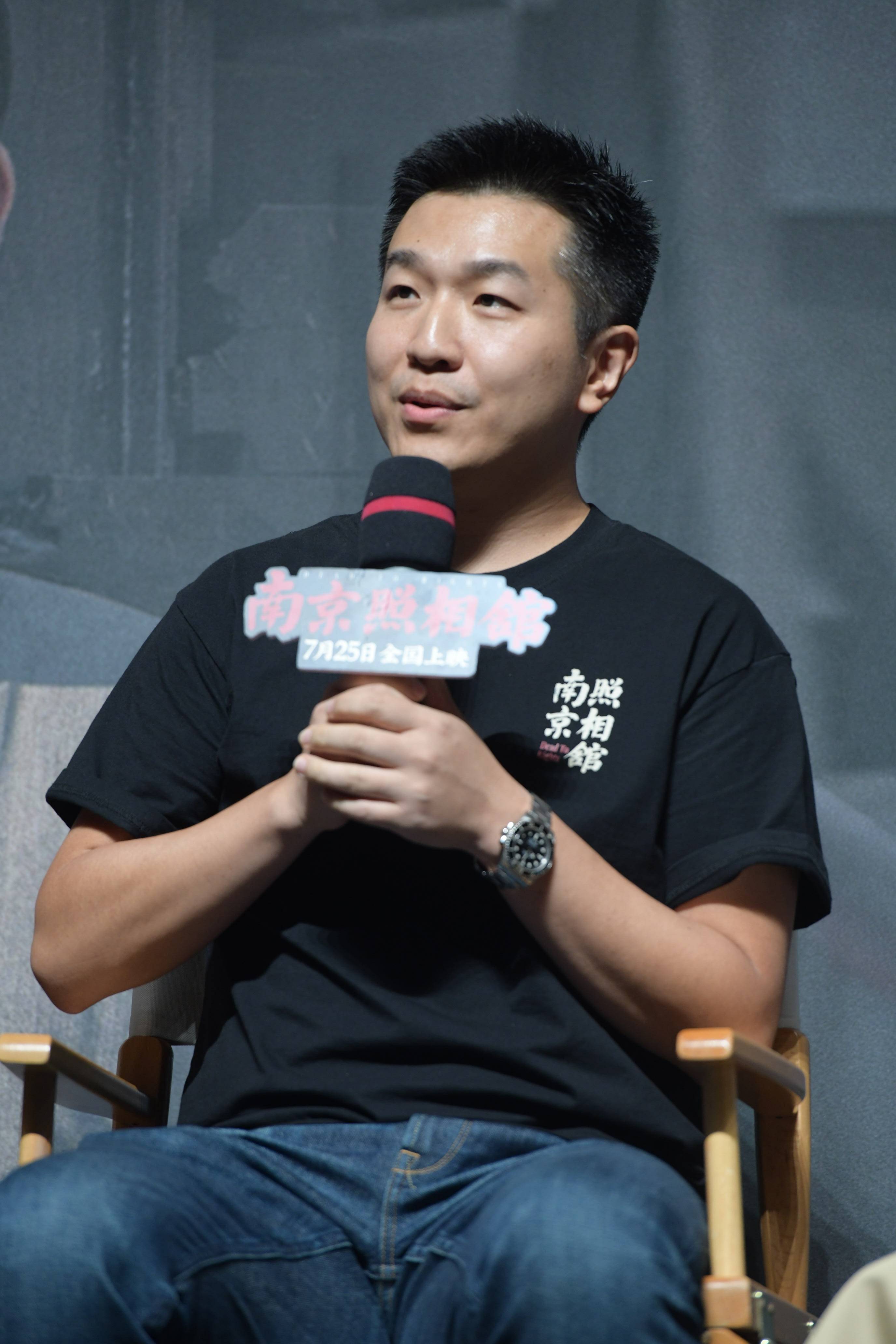 欧洲联赛外围赛_王传君谈《南京照相馆》演汉奸：心里挺慌的欧洲联赛外围赛，但作为演员有责任把他创作出来