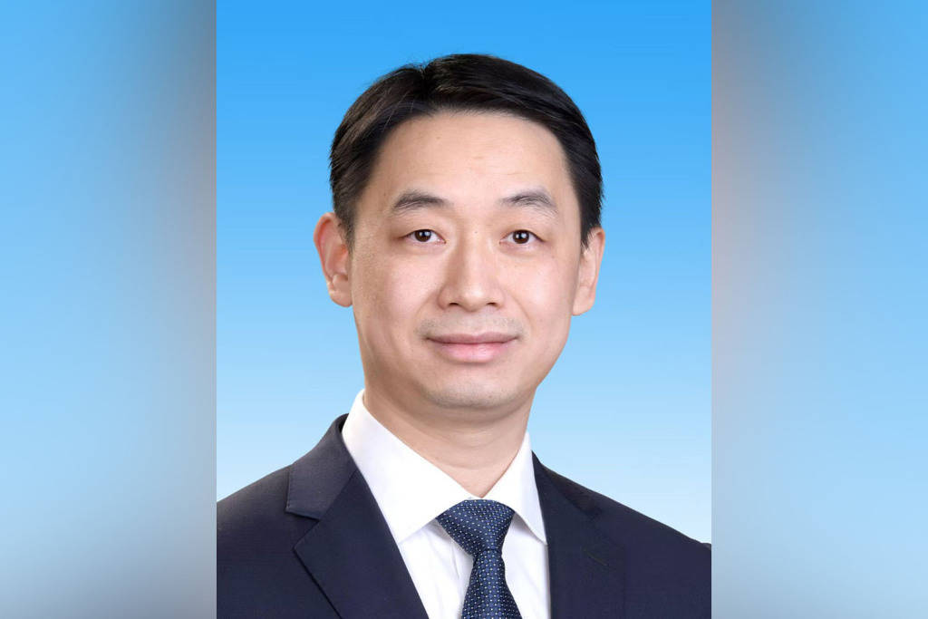 皇冠足球平台代理_“80后”共青团江苏省委副书记熊俊履新江苏南通市副市长