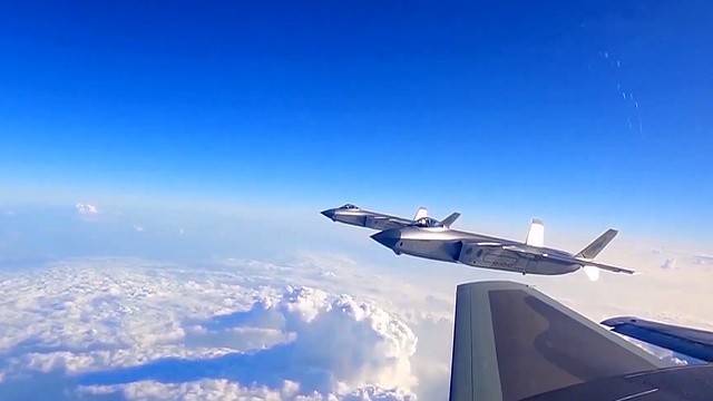 皇冠信用盘代理如何注册_都见不得中国强大!歼20隐身战机飞越对马海峡皇冠信用盘代理如何注册,美日罕见没发现?