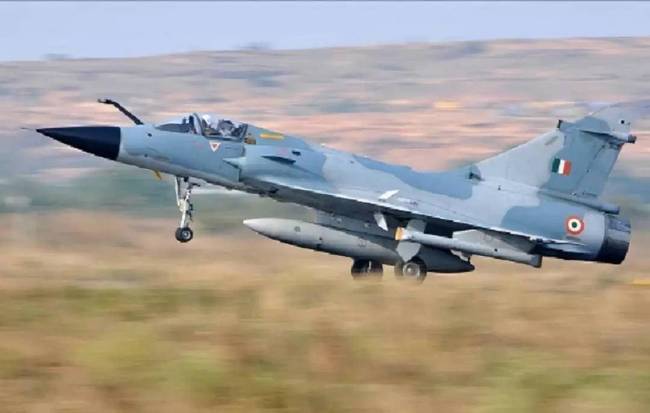 皇冠信用网代理注册_乌克兰幻影-2000战机被击落皇冠信用网代理注册,印媒:台军天塌了,中国博主们欢腾