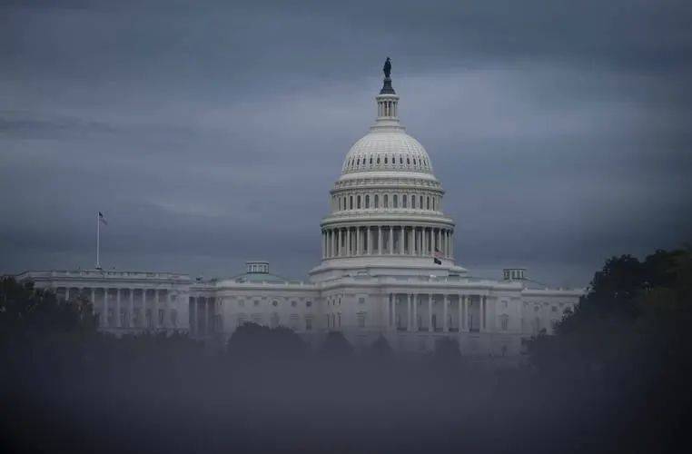 皇冠信用盘注册网址_20多国领导人将访华共商大事皇冠信用盘注册网址,关键时刻,特朗普公布全球关税,要硬碰硬?中方一语道破其结局