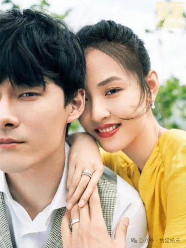 皇冠代理联系方式_离婚三年又被拍到亲密逛超市皇冠代理联系方式,他俩这是纯带娃还是真复合了?