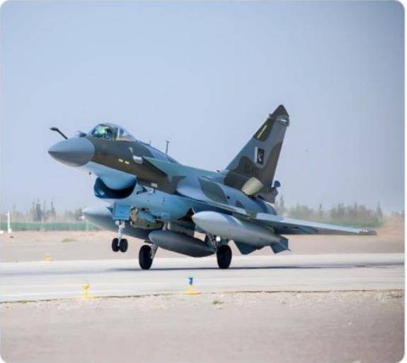 皇冠信用盘账号_再度被中国歼-35刷新认知皇冠信用盘账号，印度病急乱投医，瞄上韩国五代机KF-21