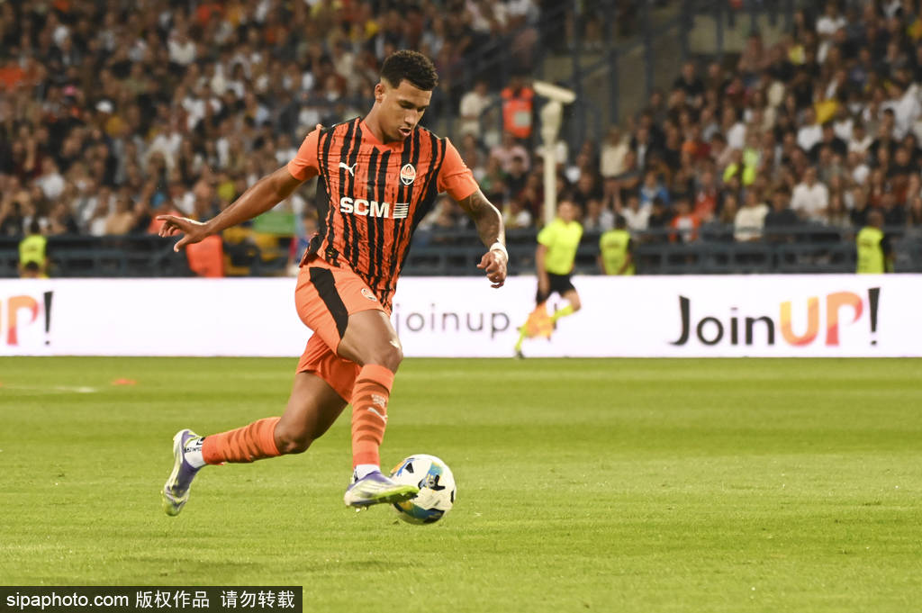 皇冠信用網申请开通_克雷桑复出能否打破进球荒皇冠信用網申请开通？泰山VS长春首发出炉解析