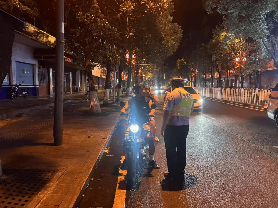 匈牙利甲组联赛_多地严查“人造太阳”匈牙利甲组联赛!湖南交警提醒