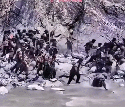 皇冠信用代理_首次曝光!解放军缴获印度英萨斯步枪合影皇冠信用代理,用起来像垃圾!