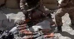 皇冠信用代理_首次曝光!解放军缴获印度英萨斯步枪合影皇冠信用代理,用起来像垃圾!