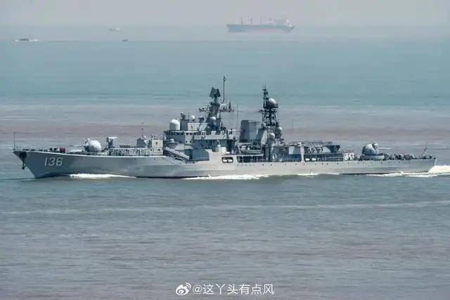 皇冠信用盘登2代理_日媒爆料:中国海军130mm舰炮咆哮皇冠信用盘登2代理!强势驱离侵入的日本驱逐舰!