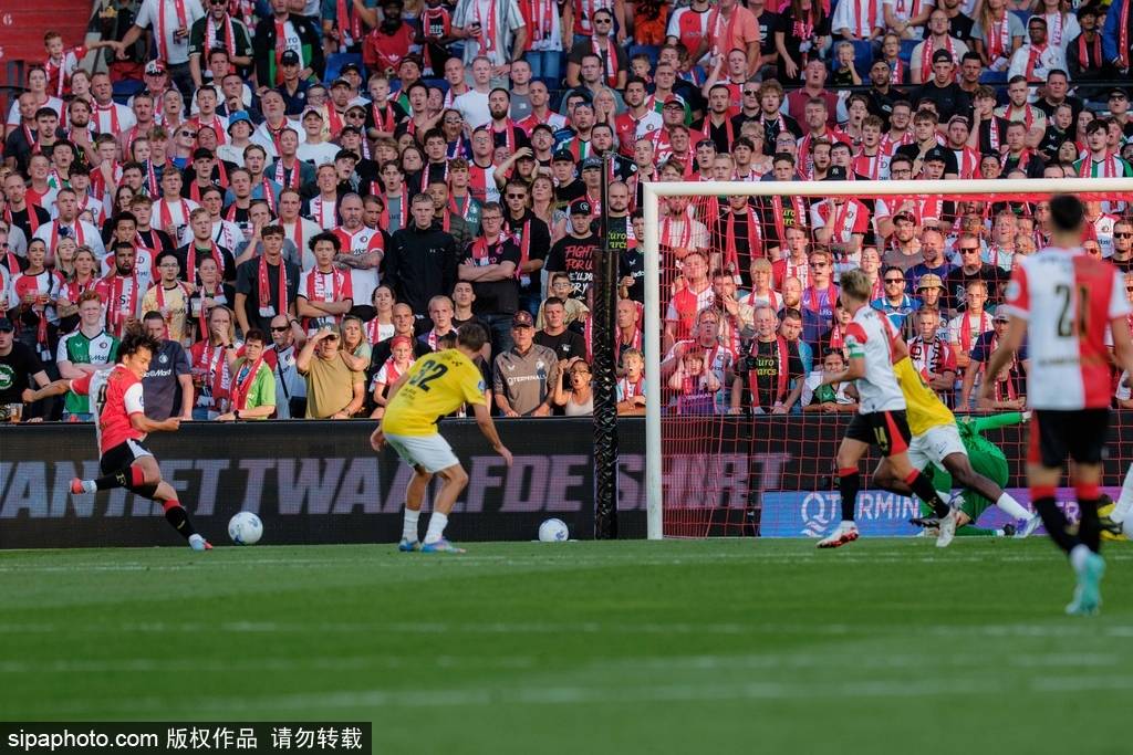 如何找当地皇冠代理_费内巴切5-2逆转费耶诺德晋级欧冠资格赛:弗雷德的超级世界波引爆全场