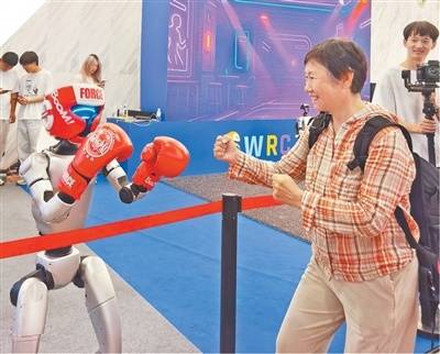 皇冠信用網足球代理_在世界机器人大会上感受“未来已来”(新时代画卷)