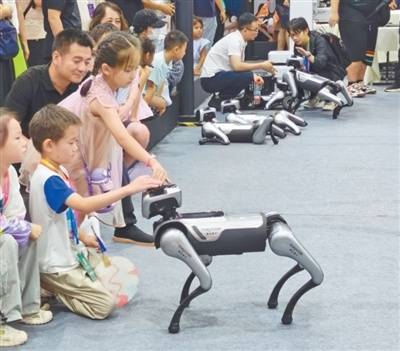 皇冠信用網足球代理_在世界机器人大会上感受“未来已来”(新时代画卷)