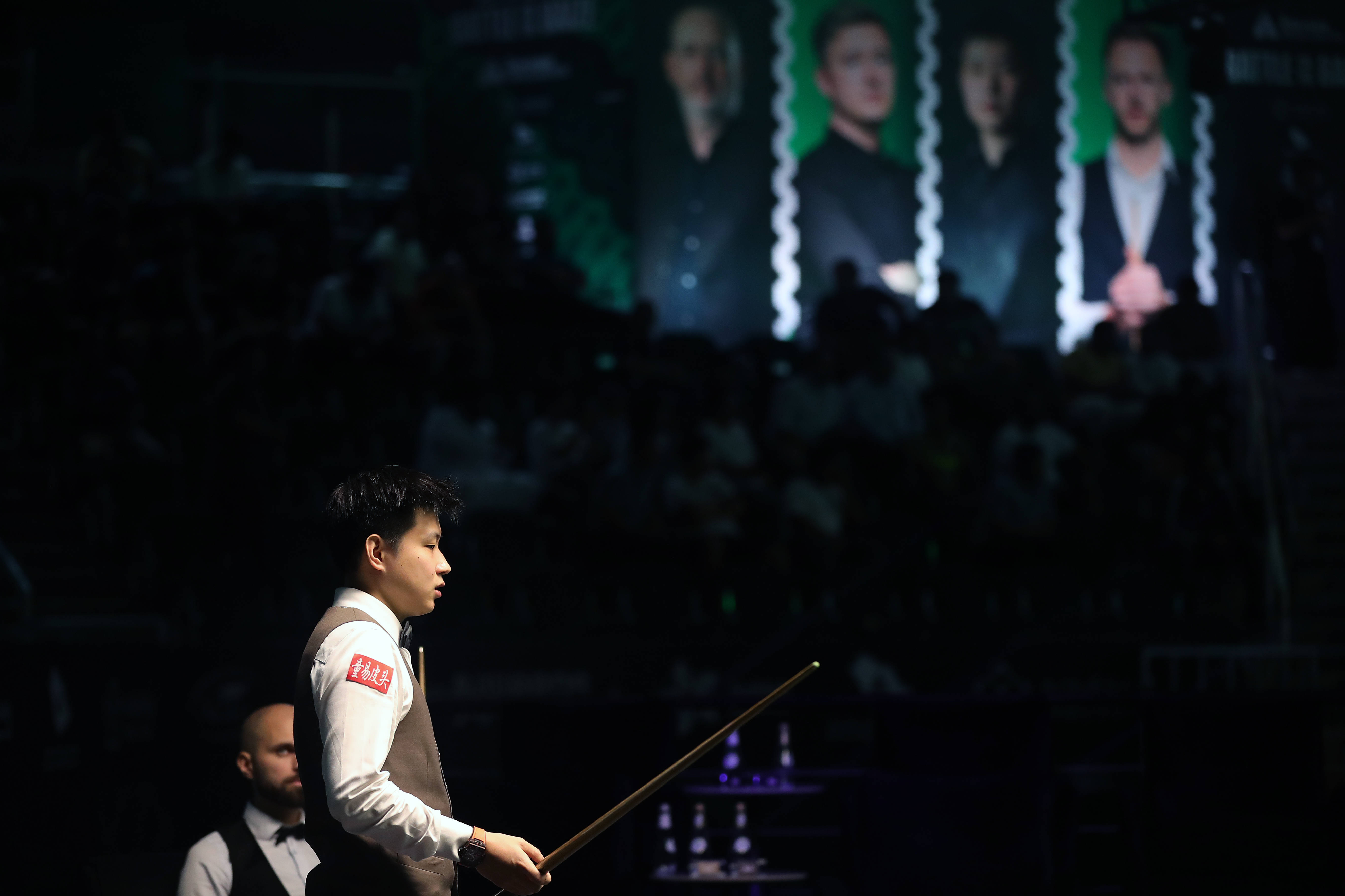 皇冠信用最新地址_（体育）斯诺克——沙特大师赛：赵心童晋级16强