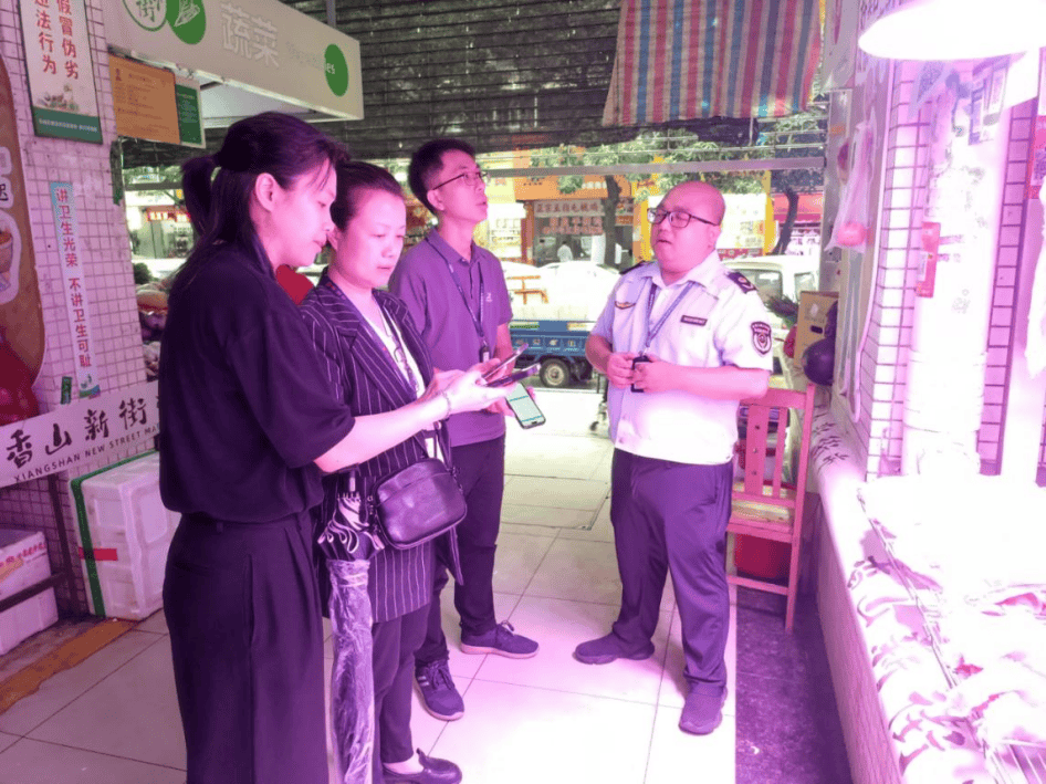 皇冠信用網_重拳整治皇冠信用網!石岐街道开展假冒伪劣食品专项排查整治行动