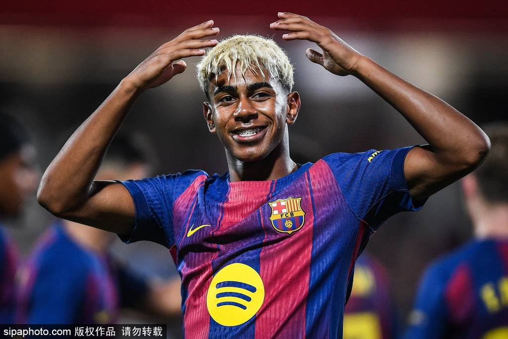 皇冠登1登2登3代理_观战台:利物浦打响英超揭幕战 曼联枪手锋线天团火拼