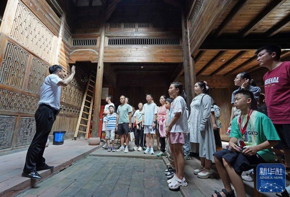 皇冠信用网开通_日本投降后皇冠信用网开通,他代表中国参加东京审判