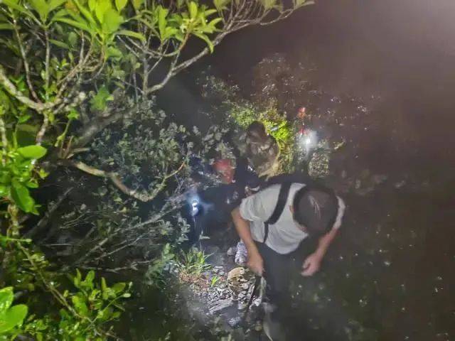 英格兰超级联赛
_每人罚款5000元英格兰超级联赛
!深圳开出全国首张罚单