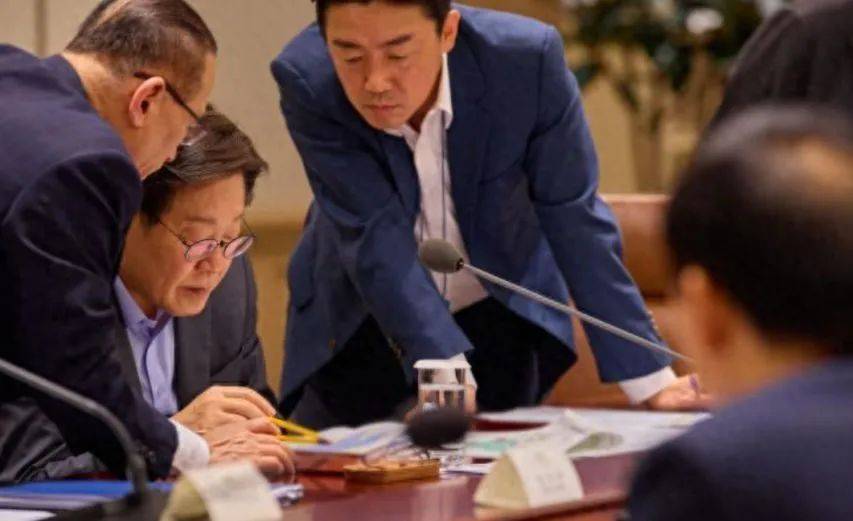 皇冠信用平台出租出售
_选中国还是选美国?拒绝中方九三阅兵邀请后皇冠信用平台出租出售
,李在明转头将连访两国,野心暴露无疑!