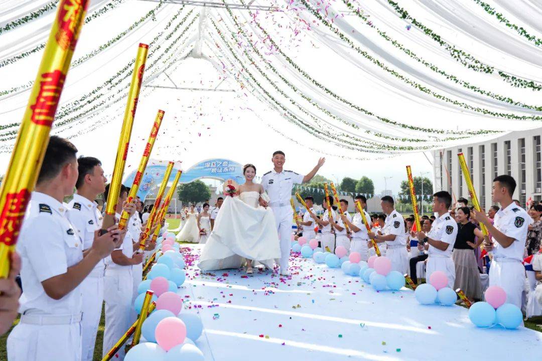 皇冠信用網正网
_恭喜皇冠信用網正网
,他们结婚了!