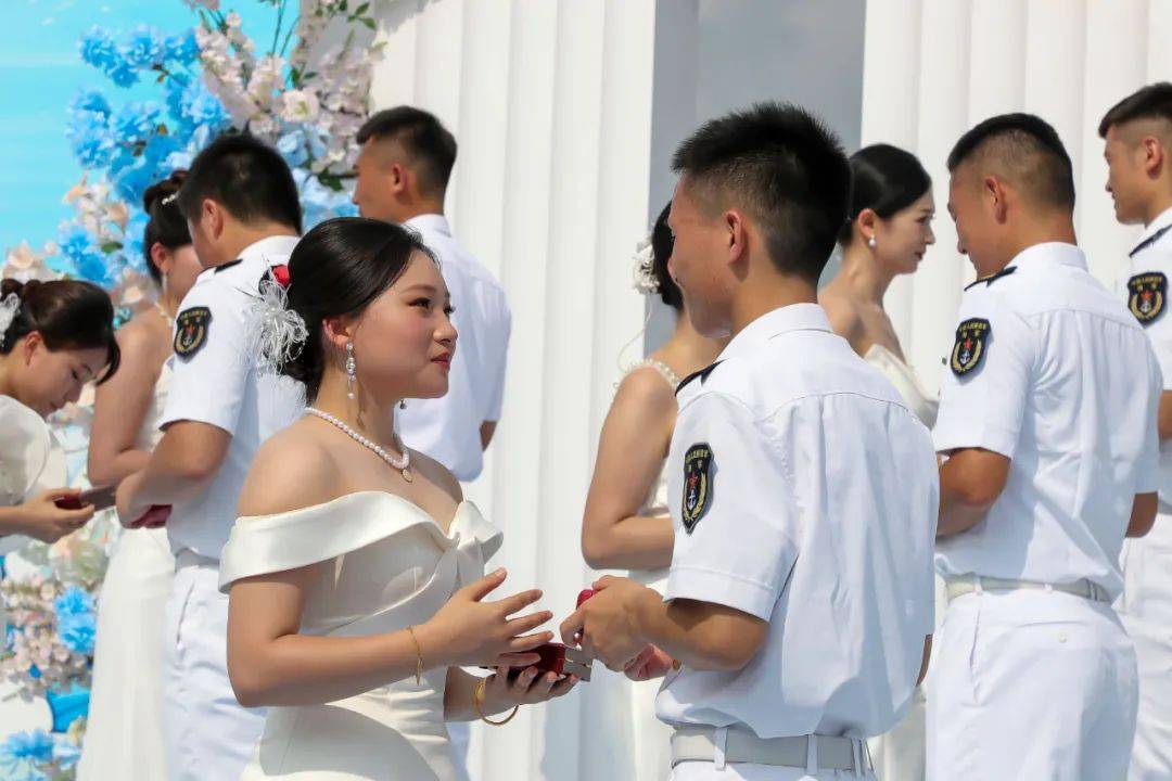 皇冠信用網正网
_恭喜皇冠信用網正网
,他们结婚了!