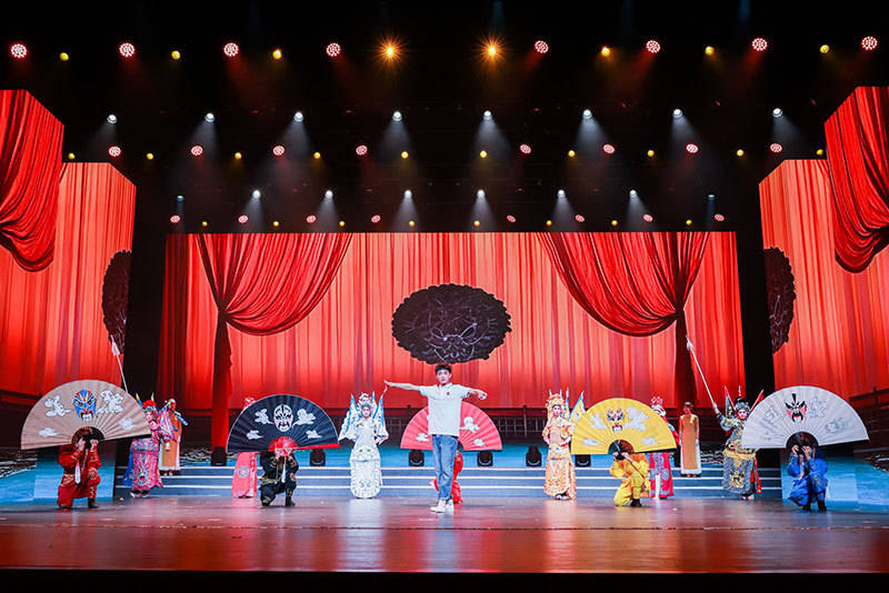 hga030怎么开户
_全国残疾人艺术汇演云南代表队载誉而归