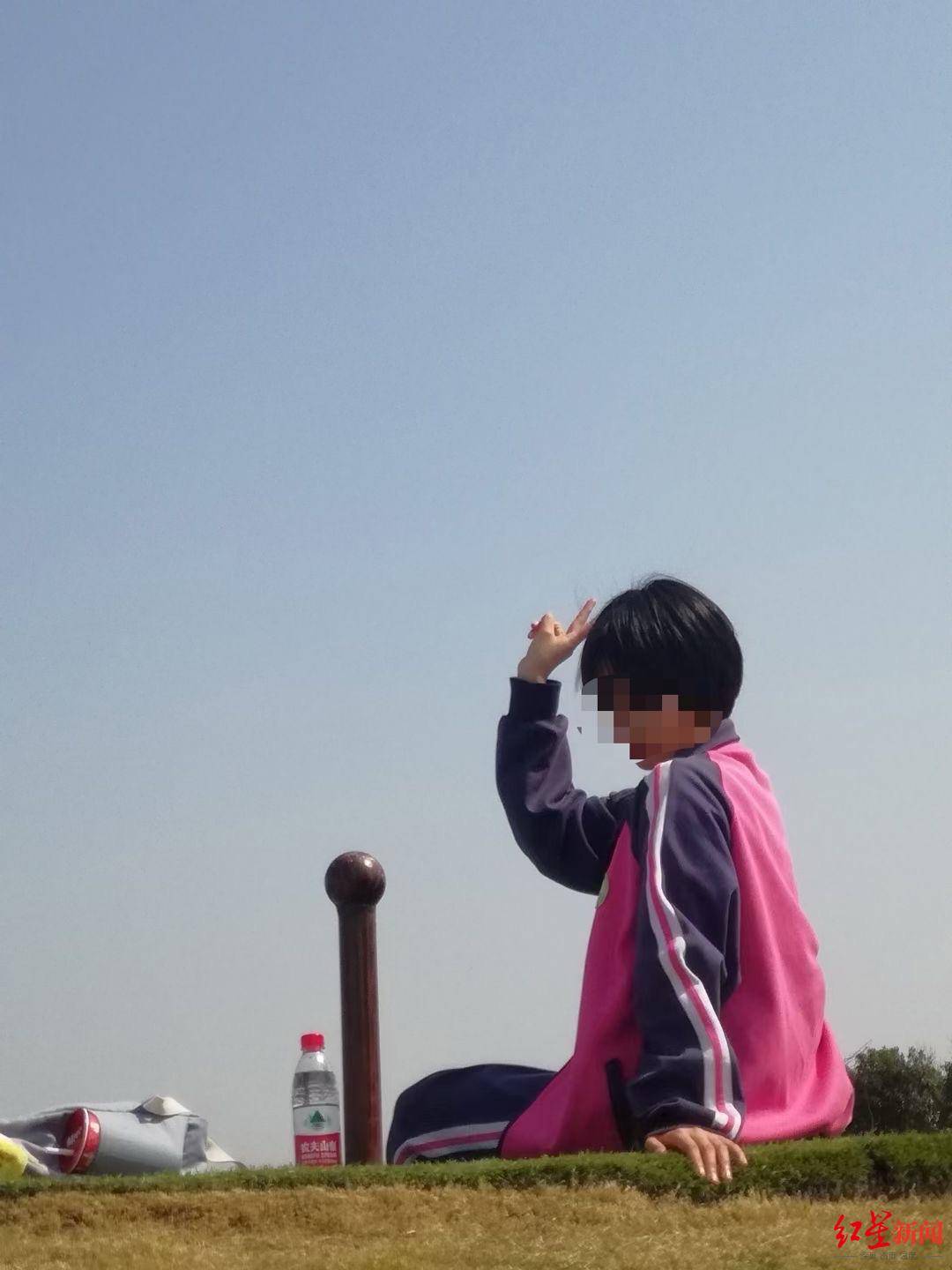 怎么注册皇冠信用網_高一女生军训第四天倒地后死亡怎么注册皇冠信用網，家属：她以前在篮球队，体质不差