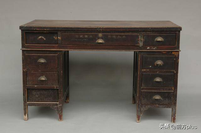 皇冠信用网怎么代理
_这张办公桌见证中国战区受降典礼