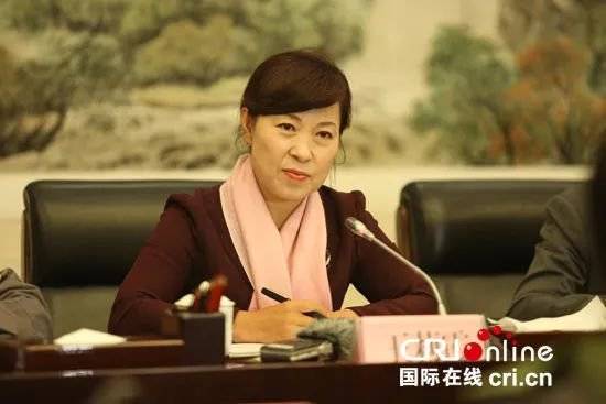 皇冠信用網代理_正部级美女大员被查！千万华服堆满多套住宅皇冠信用網代理，化妆团队提前数小时待命~