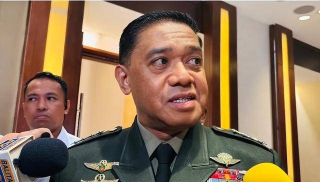 信用网皇冠申请注册_“坐滩”军舰补给中断信用网皇冠申请注册，菲军方威胁中国：造成一人死亡即触碰红线