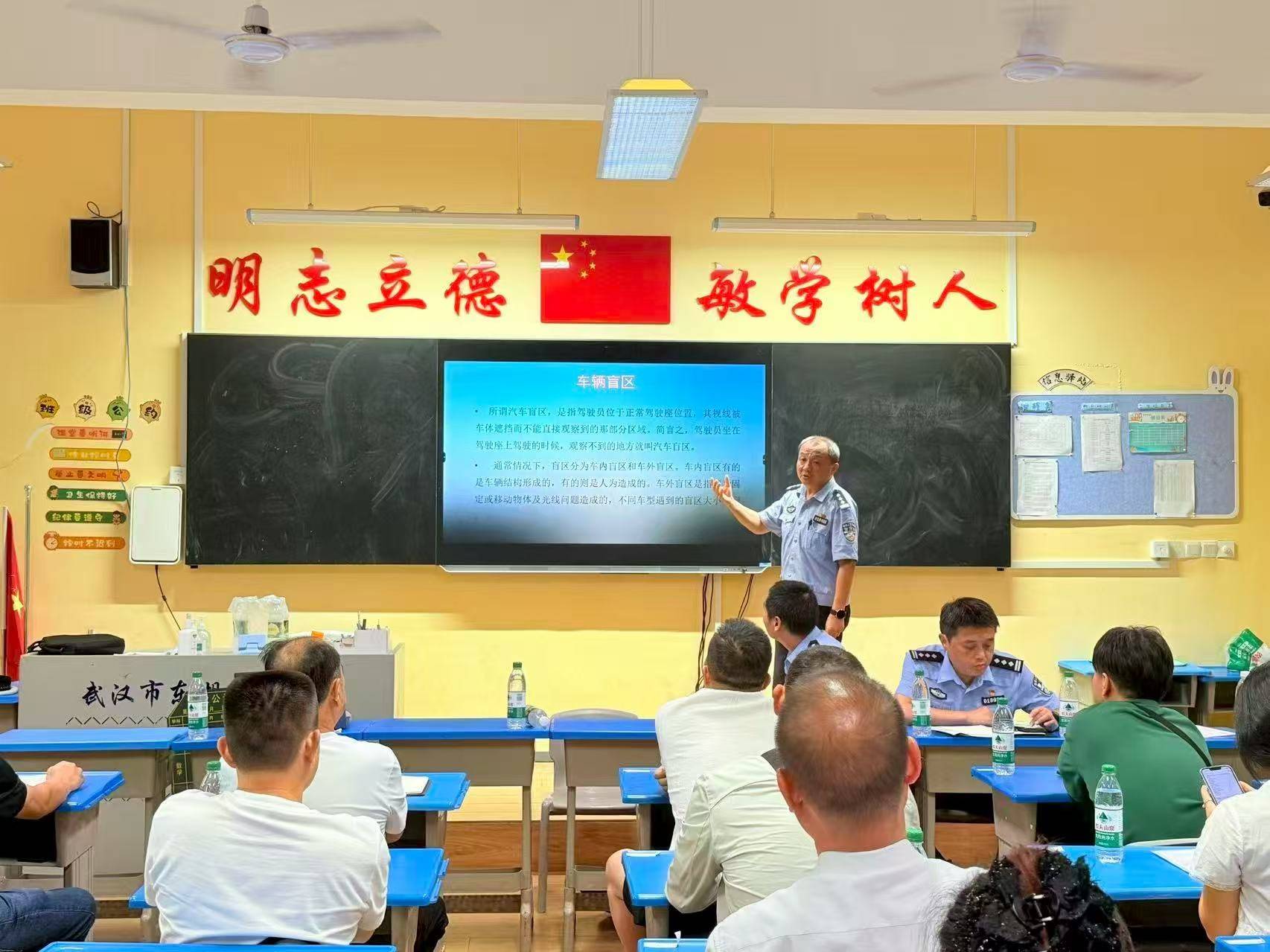 川崎前锋vs町田泽维亚_武汉一学校的18人进行毛发检测:他们是校车驾驶员川崎前锋vs町田泽维亚,毛发毒品检测结果均为阴性