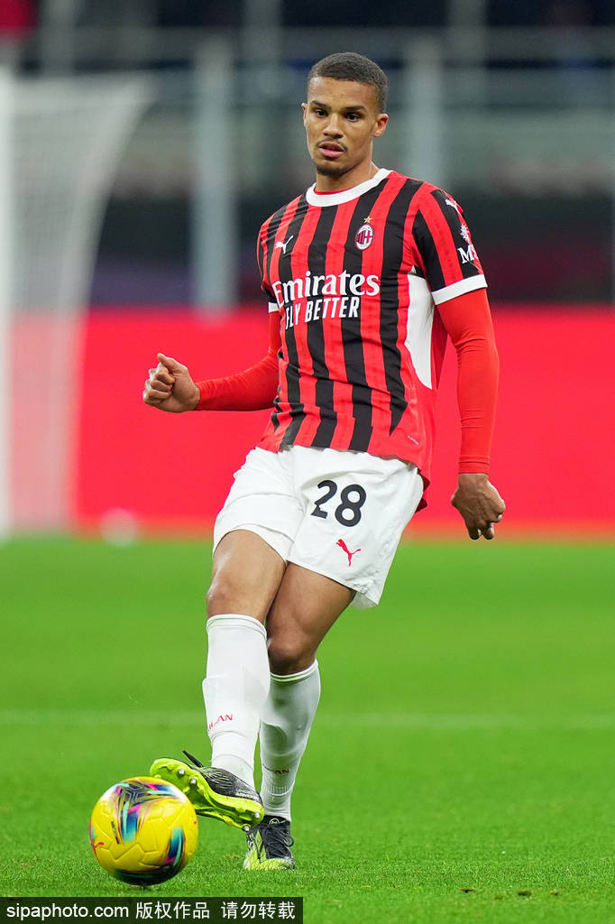 兰讷斯vs哥本哈根_米兰新援亚沙里训练中受伤兰讷斯vs哥本哈根，未来将接受详细检查！