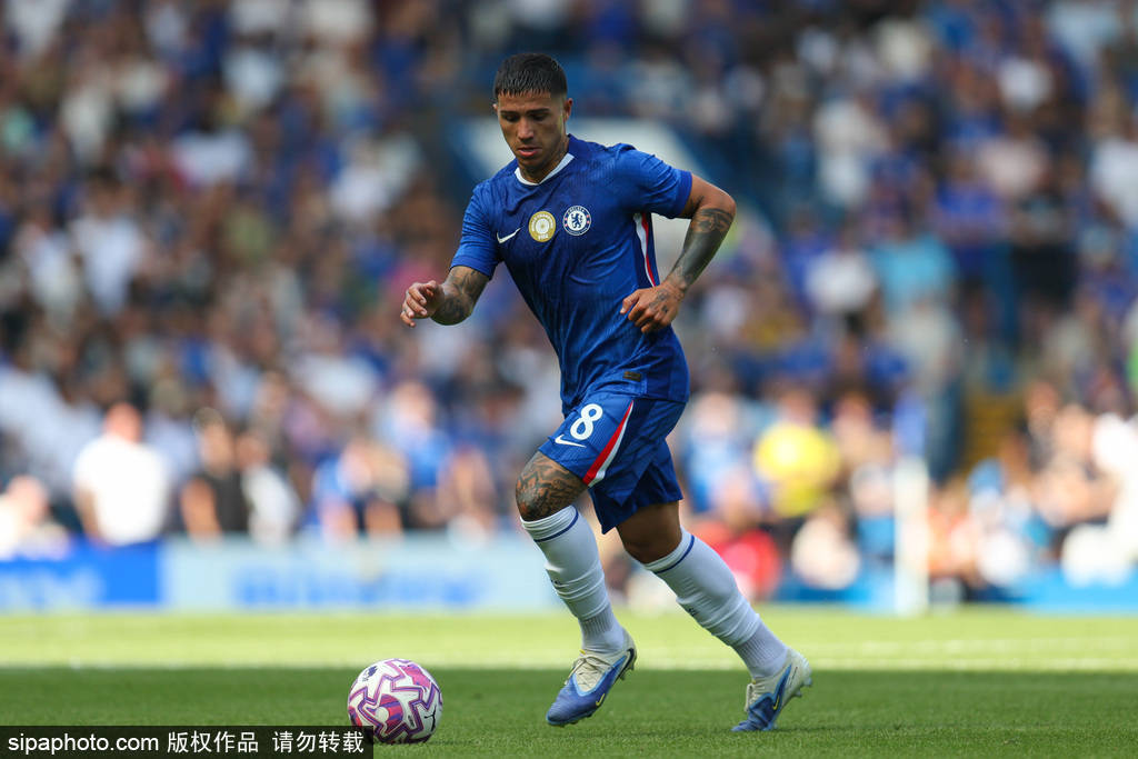 皇冠信用平台出租出售_切尔西4000万签下曼联弃将加纳乔:豪赌青春还是重复无序皇冠信用平台出租出售?