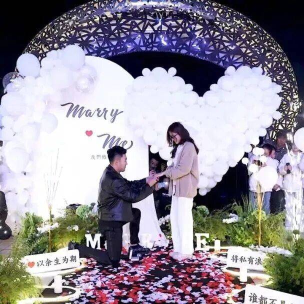 皇冠信用網登1,登2,登3出租_七夕基础皇冠信用網登1,登2,登3出租,仪式感就不基础!去保定,赴一场山河为证的深情之约