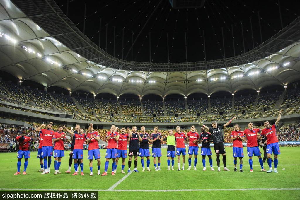 华奇巴托vs科金博_瓦科双响助泰山队取胜华奇巴托vs科金博,暂时登顶中超射手榜!他如何打破进球纪录?