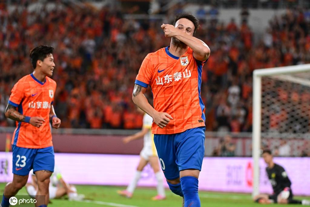 罗斯托夫vs格罗兹尼艾哈迈德_惨案罗斯托夫vs格罗兹尼艾哈迈德!中超-卡扎大四喜马德鲁加双响 泰山6-0复仇国安