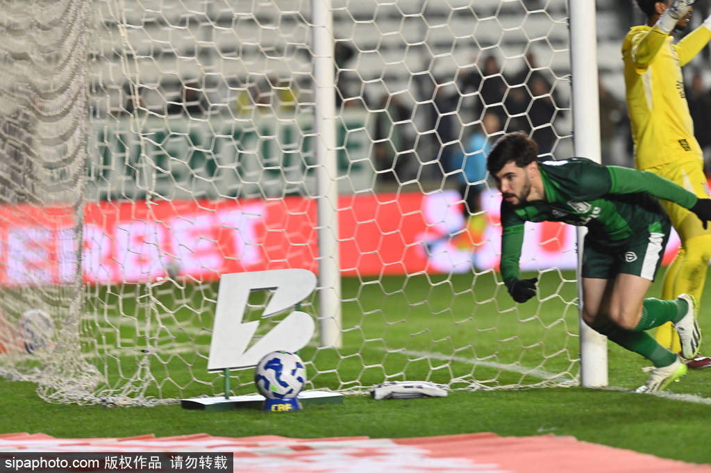 英格兰超级联赛_尤文图斯与里尔边锋哲格罗达成协议:转会费谈判开启英格兰超级联赛,未来可期!