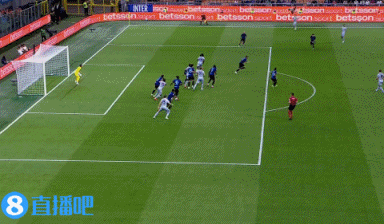 荷兰乙组联赛_半场-国米连丢两球1-2遭乌迪内斯反超 邓弗里斯破门+手球送点