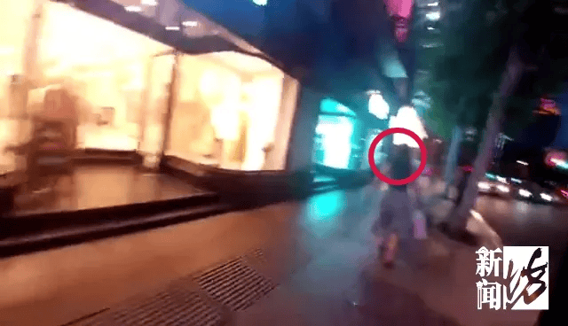 秘鲁甲组联赛_“孩子放银行秘鲁甲组联赛,不会找不到!”上海一妈妈心急如焚…民警发现蹊跷