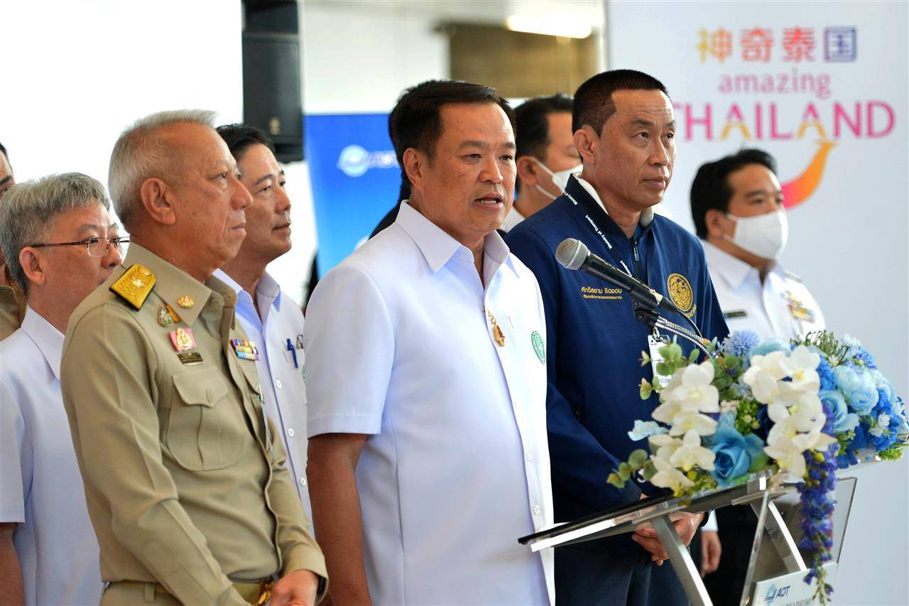 如何申请皇冠信用盘_阿努廷当选泰国新总理!祖籍广东如何申请皇冠信用盘,曾说“我是100%的中国人后代”,任副总理时亲自到机场迎接中国游客