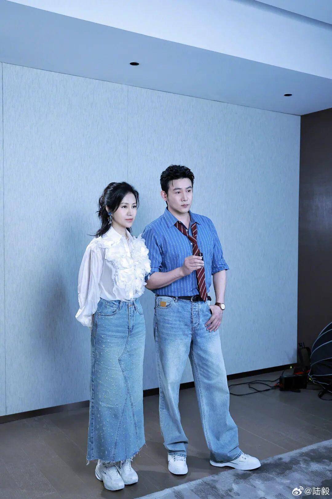 皇冠皇冠信用网平台_陆毅甜蜜自曝:鲍蕾和我在一起30年没做过饭皇冠皇冠信用网平台,方便面都不会煮