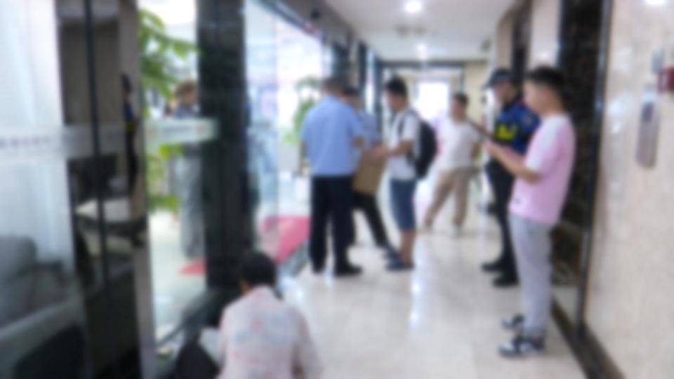 皇冠信用网开户_男子花30万讨老婆皇冠信用网开户,一个月不到人财两空!婚介所回怼记者:再拍我就对你不客气