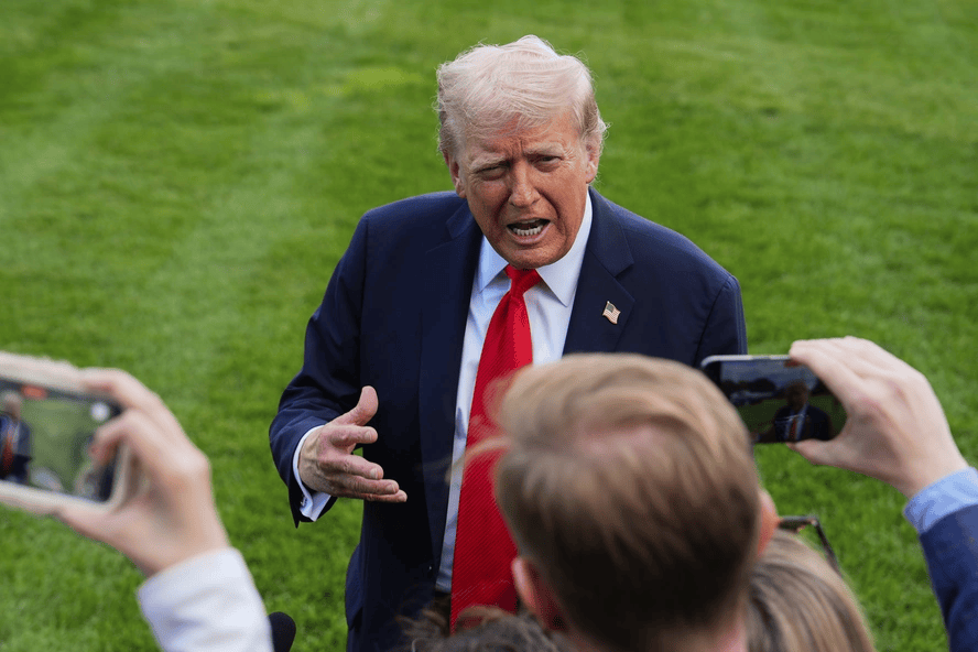 皇冠信用網出租代理_万斯为柯克抬棺皇冠信用網出租代理，特朗普再表态：我们国家有帮左翼疯子，我要狠狠出手