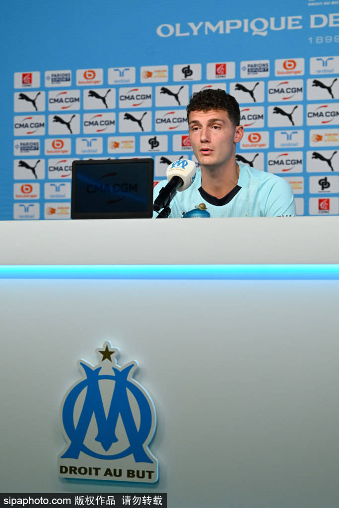 怎么申请皇冠信用网代理_迈尼昂伤退引发AC米兰新战术调整:红黑军团如何应对关键球员缺阵怎么申请皇冠信用网代理?