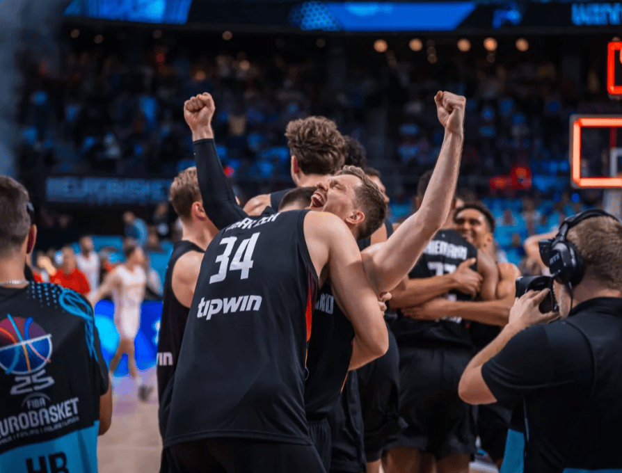 皇冠登一登二登三区别_德国黄金一代是如何炼成的皇冠登一登二登三区别?十年磨一剑打脸归化风潮