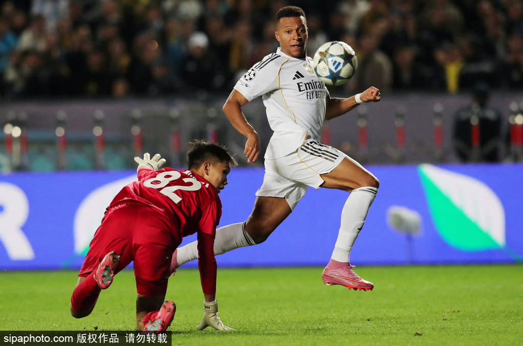 体育皇冠信用網_锋霸隔空PK体育皇冠信用網!凯恩连场双响新赛季9场17球 姆巴佩9场13球