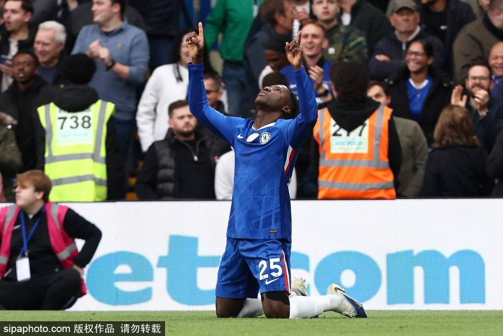 皇冠信用网怎么租_英超-凯塞多世界波埃斯特旺补时绝杀 切尔西2-1利物浦